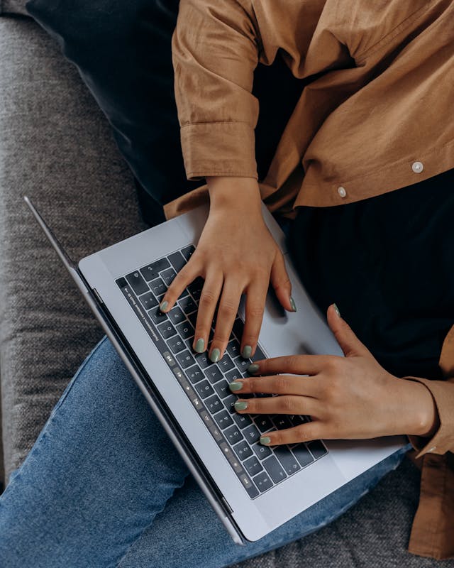 pexels-photo-6893955-1