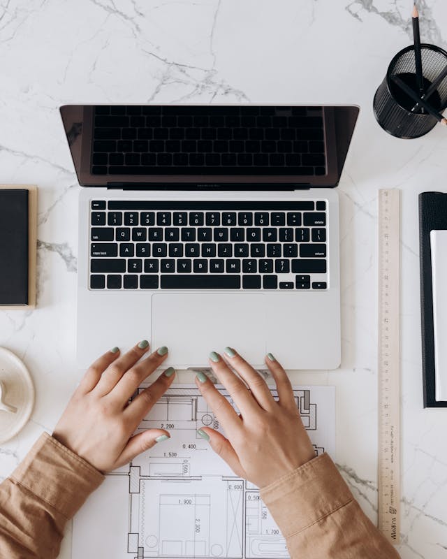 pexels-photo-6894103-1